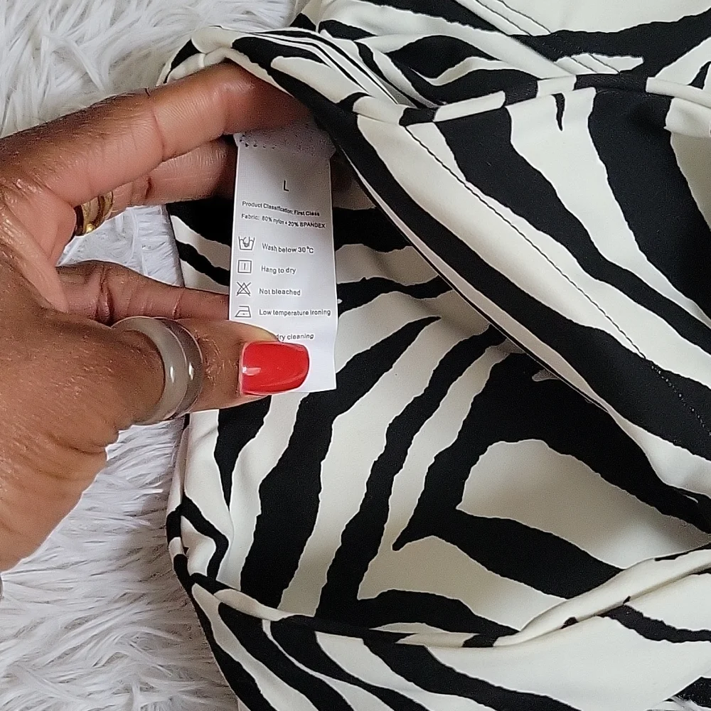 💥 NWOT Beautiful Zebra Print Set 💥 - Picture 11 of 17